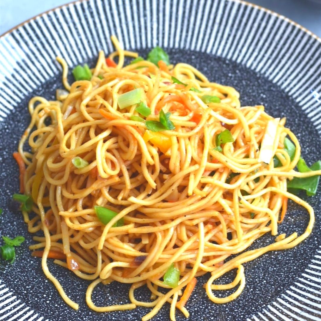 Veggie Hakka Noodles Spicy Bites